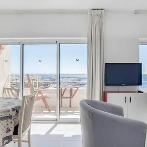 021 - Wonderful Beachfront With Stunning Sea Views Apartment